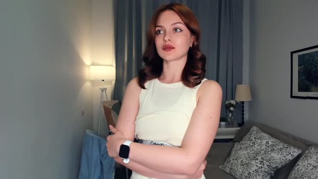 mary_in_red