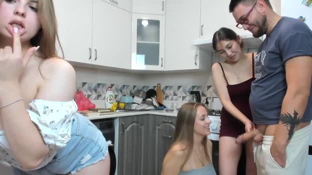vitalina_company Couple Chaturbate 13-09-2025