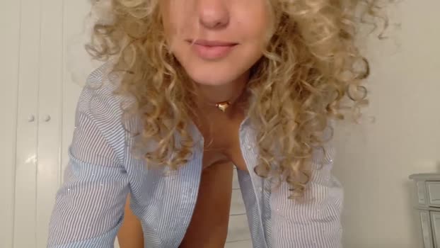 theislandgirl Female Chaturbate 16-09-2025
