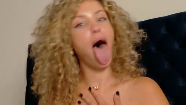 theislandgirl Female Chaturbate 16-09-2025
