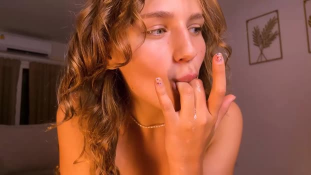harley_blanco Female Chaturbate 17-09-2025