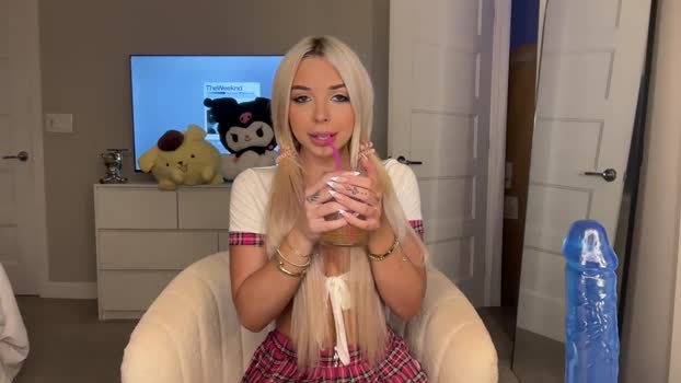 lilbbyliv Female Chaturbate 17-09-2025
