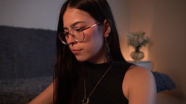 gizefto Female Chaturbate 18-09-2025