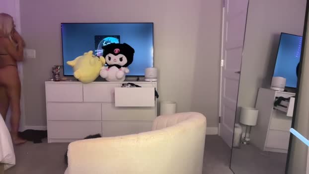 lilbbyliv Female Chaturbate 19-09-2025