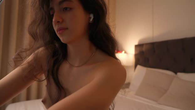 naughtysammx Female Chaturbate 21-09-2025