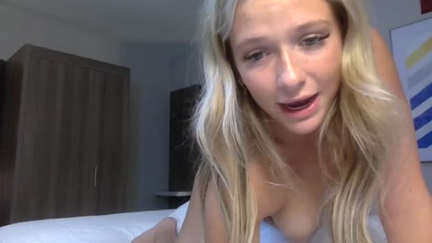 korinaluvv Female Chaturbate 22-09-2025
