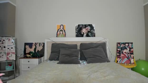 red_mok Female Chaturbate 23-09-2025