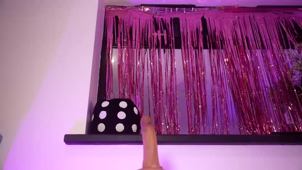 littlee33 Female Chaturbate 26-09-2025
