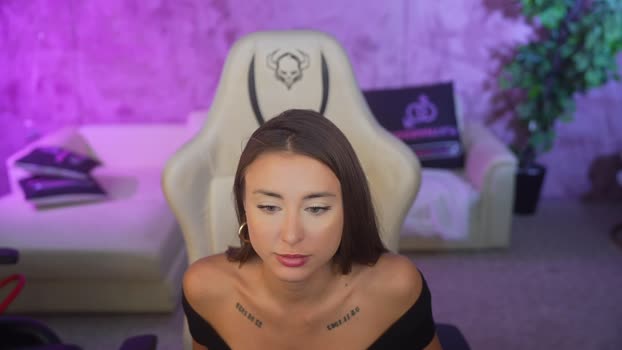 bright_diamonds_054 Couple Chaturbate 04-10-2025