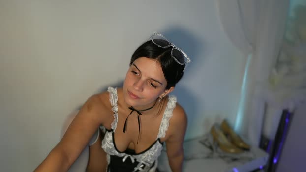 lilbeccaxo Female Chaturbate 04-10-2025