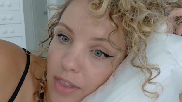 theislandgirl Female Chaturbate 03-10-2025