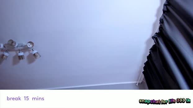 vivian_qwerty Female Chaturbate 05-10-2025