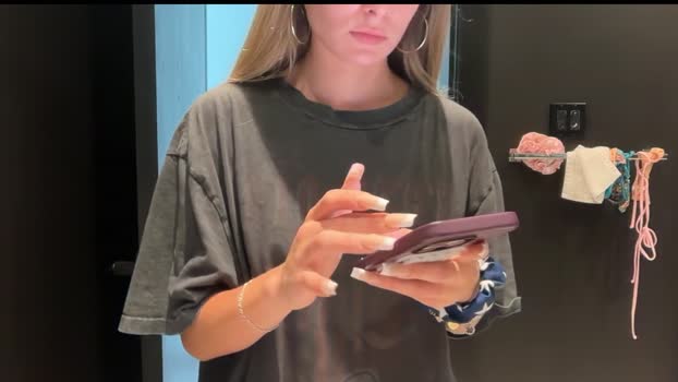 andreaelizabethxo Female Chaturbate 05-10-2025