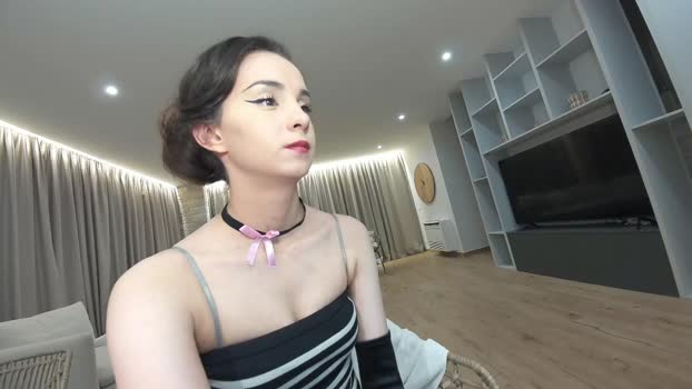 ehotlovea Female Chaturbate 08-10-2025