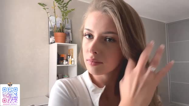 heart_petal Female Chaturbate 09-10-2025