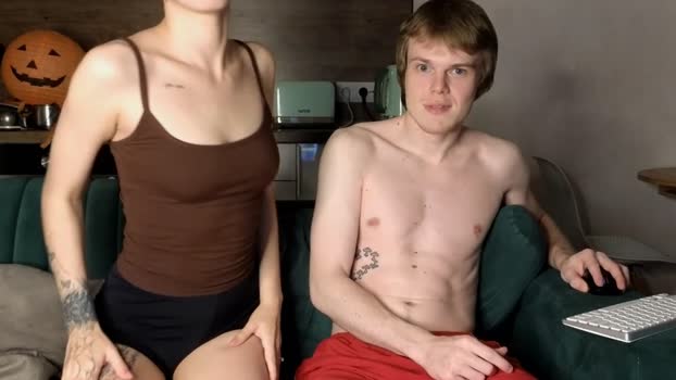 holdonbitch Couple Chaturbate 17-10-2025
