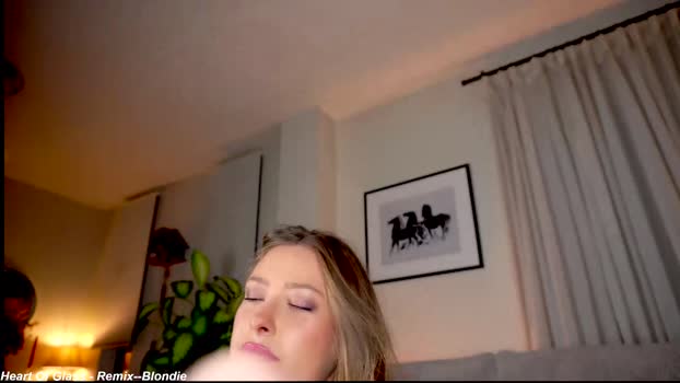 x_lily_x Female Chaturbate 16-10-2025