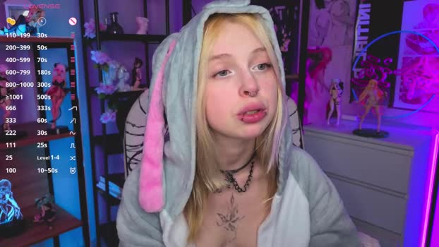 leiladwight Female Chaturbate 17-10-2025