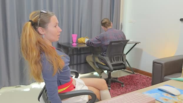 ellcrys Couple Chaturbate 20-10-2025