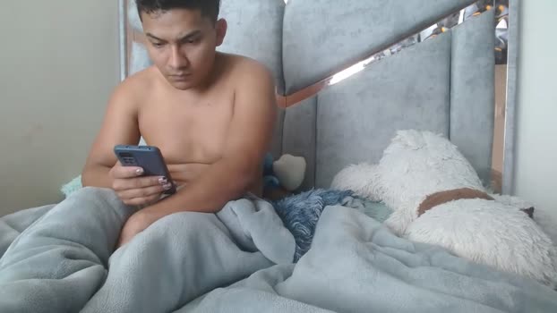 alexvsluisa Couple Chaturbate 21-10-2025