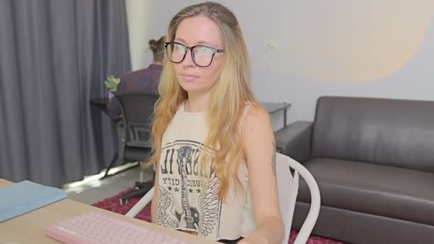 ellcrys Couple Chaturbate 23-10-2025