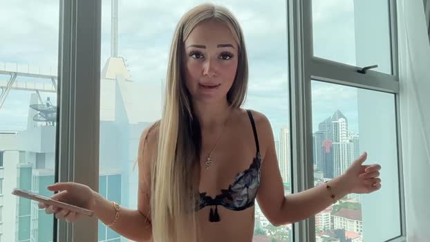 luvlivvyy Female Chaturbate 25-10-2025