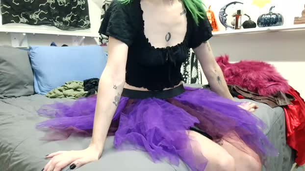 petite_emeri Female Chaturbate 25-10-2025