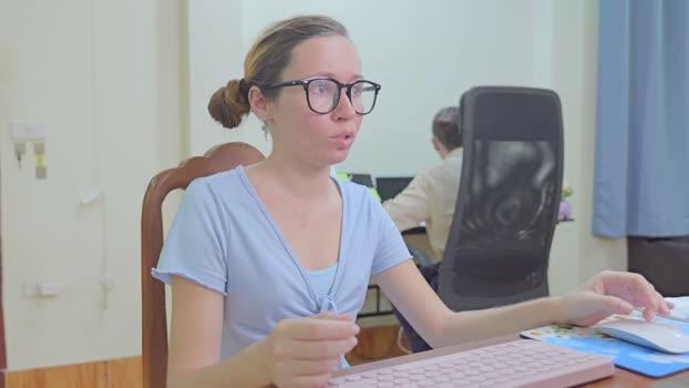 ellcrys Couple Chaturbate 26-10-2025