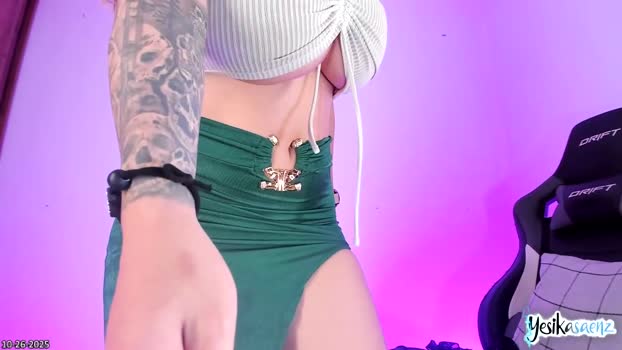 yesikasaenz Female Chaturbate 26-10-2025