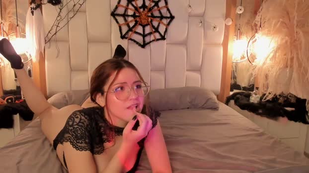 daphne_and_roger Couple Chaturbate 26-10-2025