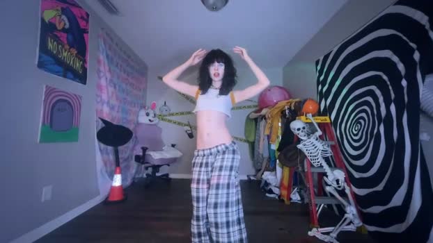 hexivu Female Chaturbate 27-10-2025