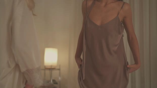 _2strangers Female Chaturbate 28-10-2025