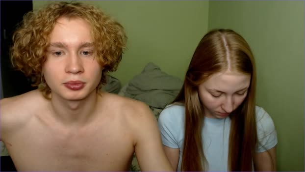 lessyxjhony Couple Chaturbate 28-10-2025