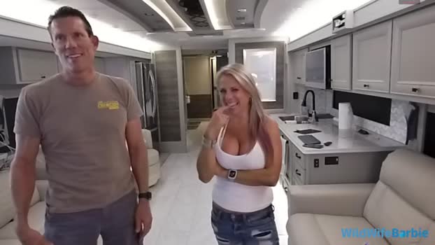 wildwifebarbie Couple Chaturbate 28-10-2025