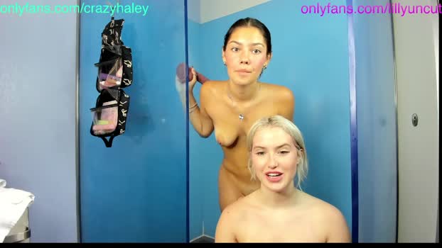 lillyuncut Female Chaturbate 31-10-2025
