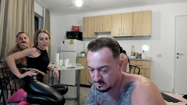xveryhotcouple Couple Chaturbate 02-11-2025