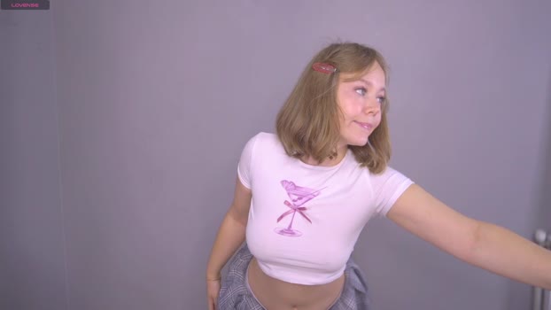 comecloserr Female Chaturbate 06-11-2025