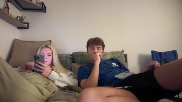 littleblonde010 Couple Chaturbate 08-11-2025