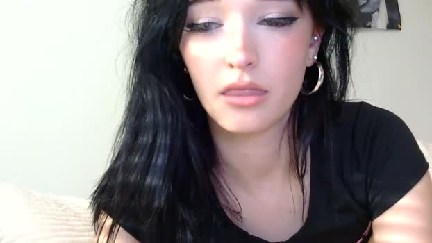 emilyybarely Female Chaturbate 11-11-2025