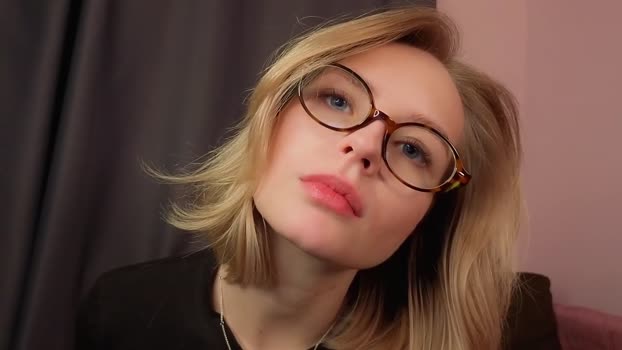 gwenkevwitch Couple Chaturbate 12-11-2025