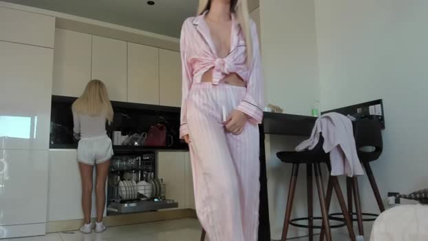 yesonee Female Chaturbate 12-11-2025