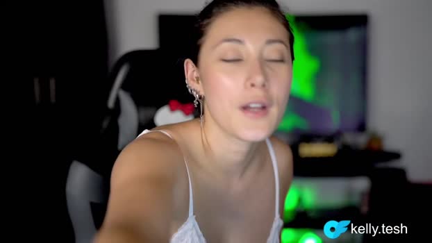 kellytesh Female Chaturbate 12-11-2025