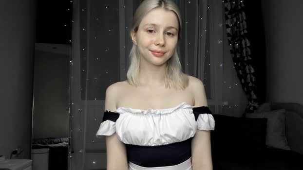 hi_popsy Female Chaturbate 14-11-2025