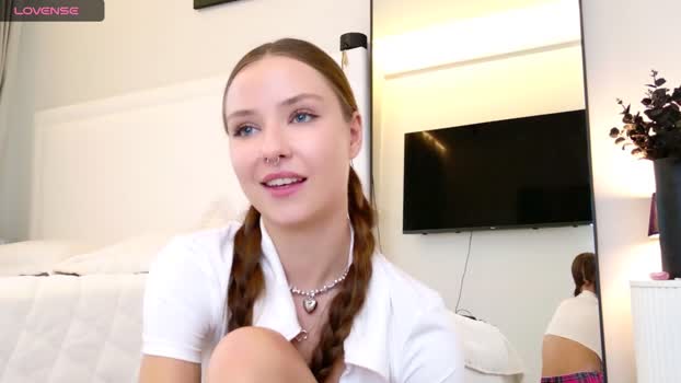 tinyangelxx Female Chaturbate 15-11-2025