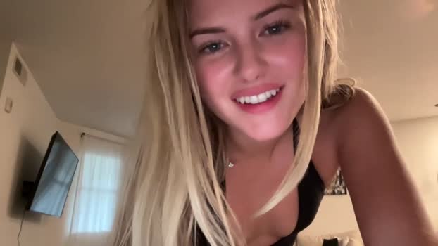 luvaimee Female Chaturbate 15-11-2025