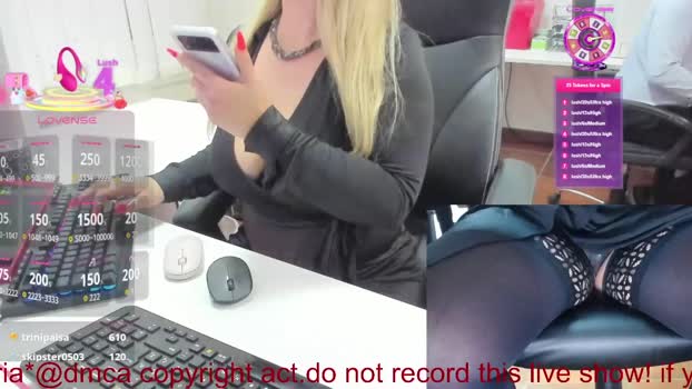 milf_viktoria Couple Chaturbate 17-11-2025