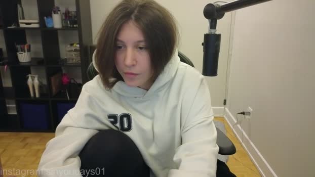 alexa_dream Female Chaturbate 19-11-2025