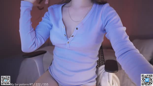 alice_kosmos Female Chaturbate 19-11-2025