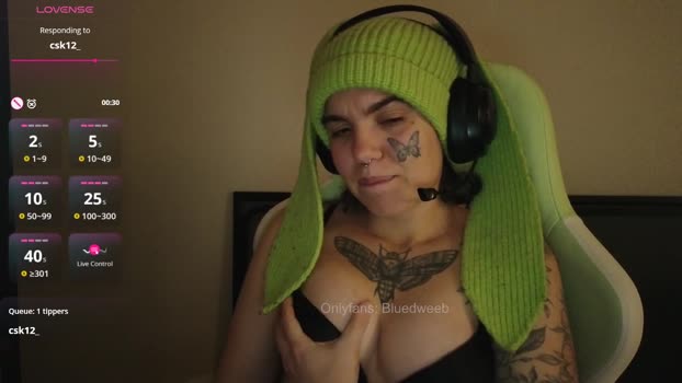 bluedweeb Female Chaturbate 19-11-2025