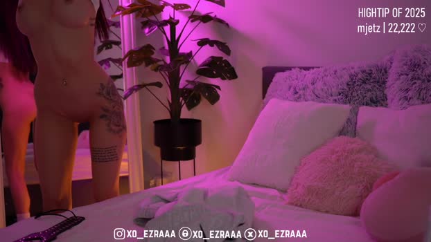 ezra Female Chaturbate 24-11-2025